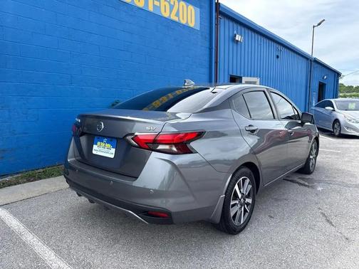 GRAY 2020 Nissan Versa 1.6 SV