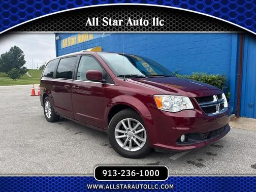 RED 2019 Dodge Grand Caravan SXT