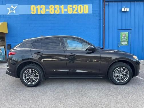 2023 Alfa Romeo Stelvio Sprint RWD