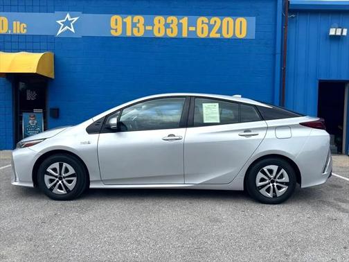 2021 Toyota Prius Prime LE