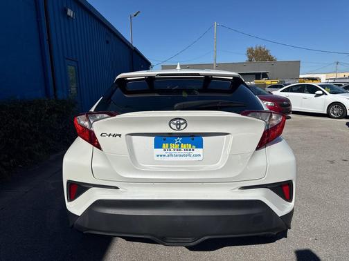 2018 Toyota C-HR XLE FWD