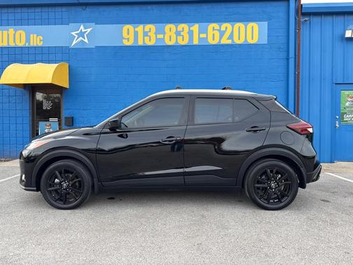 2023 Nissan Kicks SV