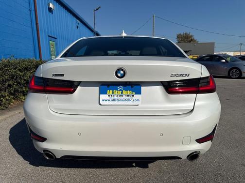 2019 BMW 330 xDrive