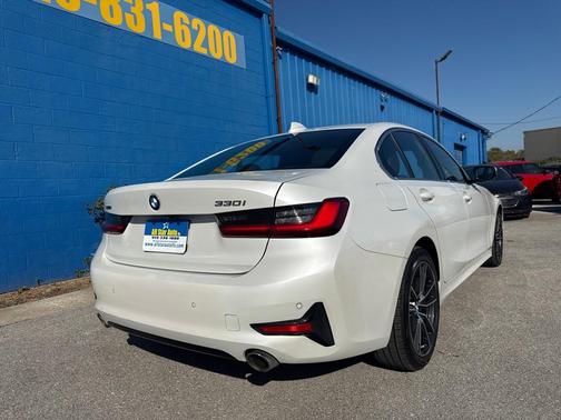 2019 BMW 330 xDrive