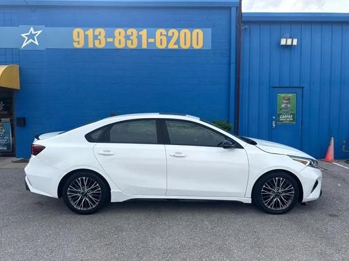 WHITE 2023 Kia Forte GT-Line