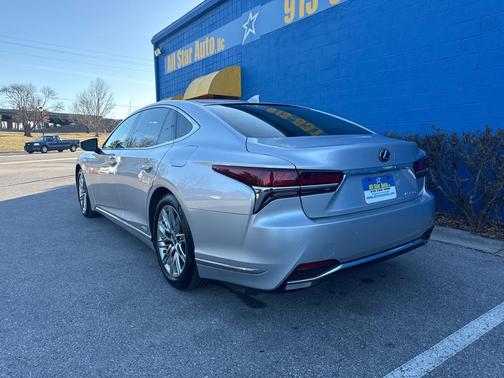 2018 Lexus LS 500h Base
