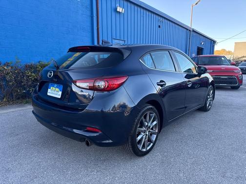2018 Mazda Mazda3 Touring