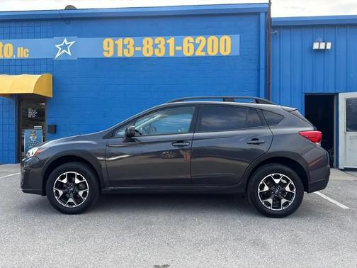 GRAY 2019 Subaru Crosstrek 2.0i Premium