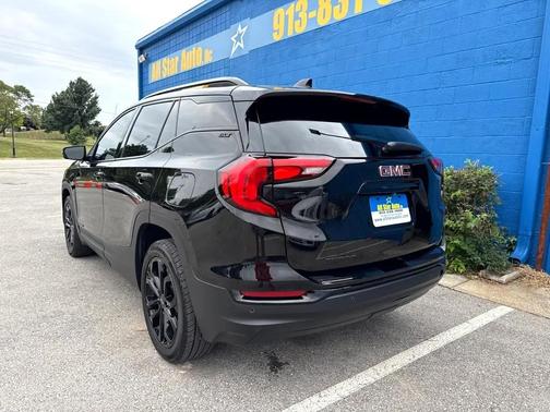 2021 GMC Terrain SLT
