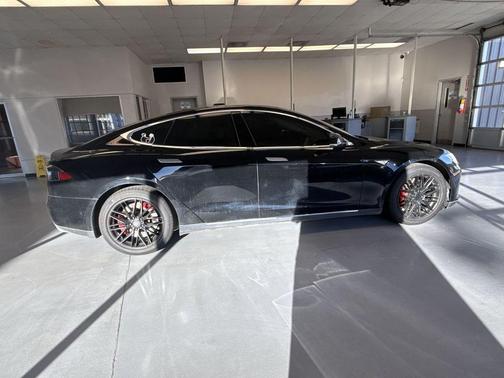 2014 Tesla Model S Base