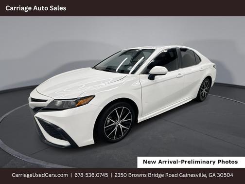 2023 Toyota Camry SE