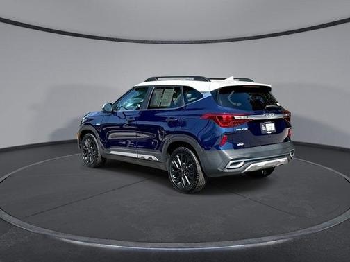 2023 Kia Seltos Nightfall