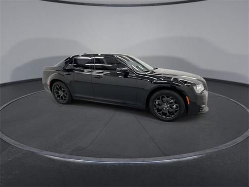 2022 Chrysler 300 Touring L