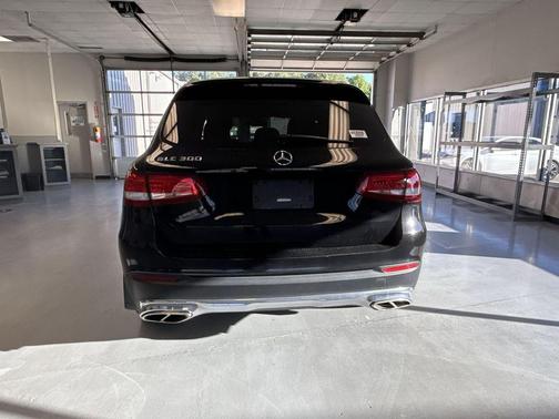 2016 Mercedes-Benz GLC-Class GLC 300