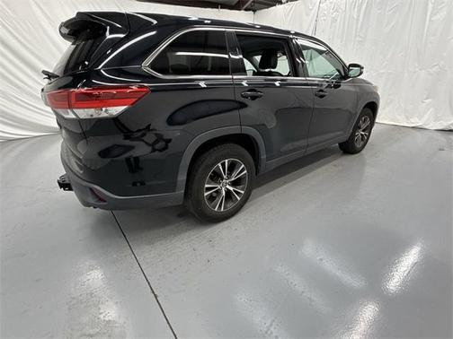 2019 Toyota Highlander LE Plus