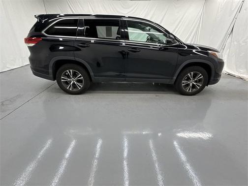 2019 Toyota Highlander LE Plus