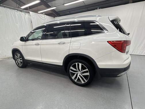 2017 Honda Pilot Elite