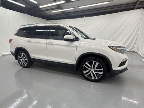 2017 Honda Pilot Elite