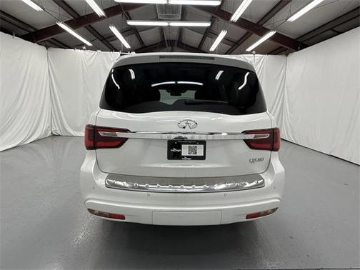 2018 INFINITI QX80 Base