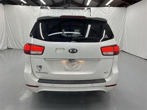 2017 Kia Sedona SX