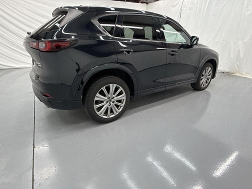 2022 Mazda CX-5 Signature