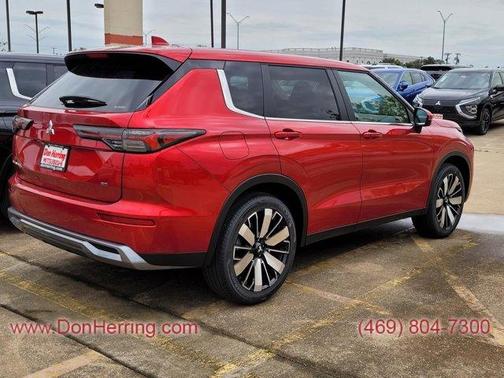 2025 Mitsubishi Outlander SE