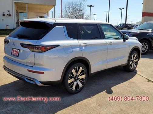 2025 Mitsubishi Outlander SE