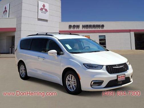 2022 Chrysler Pacifica Touring-L