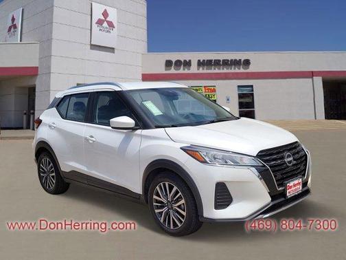 2023 Nissan Kicks SV