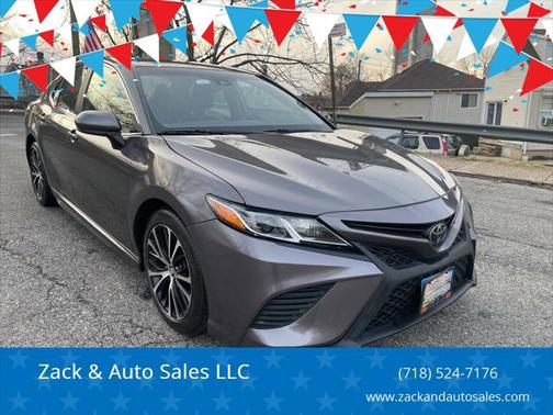 2018 Toyota Camry SE