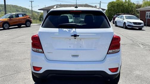 White 2021 Chevrolet Trax LT