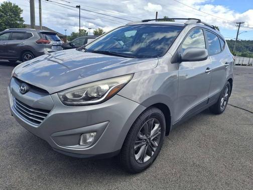 2015 Hyundai TUCSON SE
