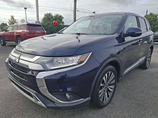 2019 Mitsubishi Outlander SE