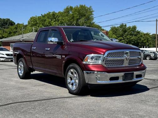 Burgnd 2016 RAM 1500 Laramie