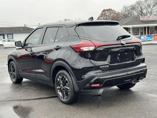 2021 Nissan Kicks S