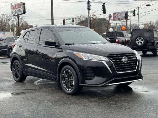 2021 Nissan Kicks S