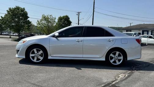 Silver Sky Metallic 2013 Toyota Camry SE