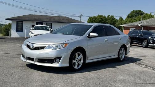 Silver Sky Metallic 2013 Toyota Camry SE