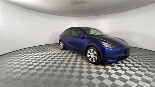 Photo 2 of 27 of 2022 Tesla Model Y Long Range