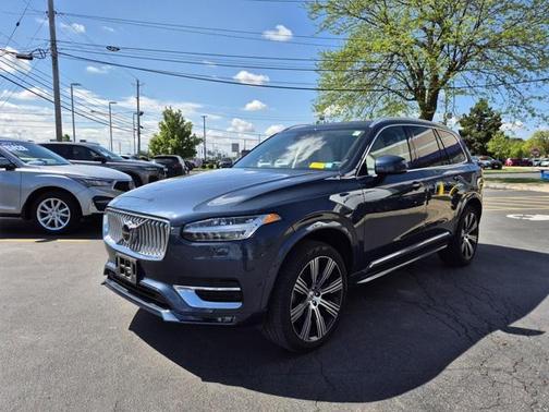 2023 Volvo XC90 B6 Ultimate 7-Seater