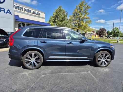 2023 Volvo XC90 B6 Ultimate 7-Seater