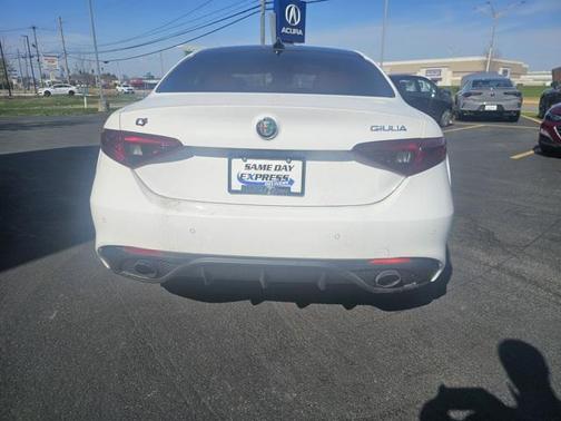 2022 Alfa Romeo Giulia Veloce