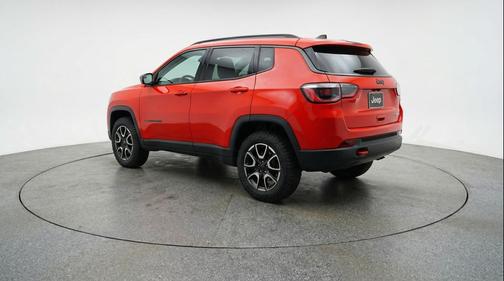 Red Hot Pearlcoat 2025 Jeep Compass Trailhawk