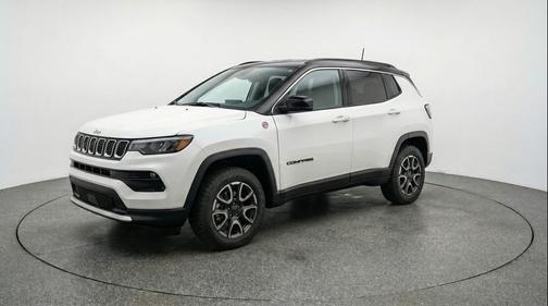 Bright White Clearcoat 2025 Jeep Compass Trailhawk