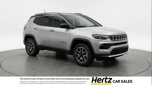 Silver Zynith Metallic Clearcoat 2025 Jeep Compass Trailhawk