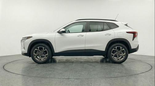 Summit White 2025 Chevrolet Trax LT