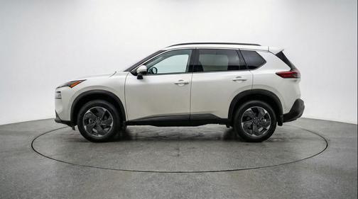 Everest White Pearl Tricoat 2025 Nissan Rogue SV