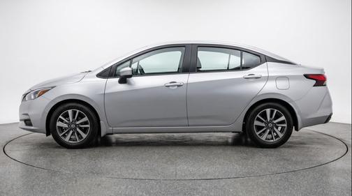 Brilliant Silver Metallic 2025 Nissan Versa 1.6 SV