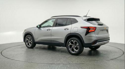 Sterling Gray Metallic 2025 Chevrolet Trax LT