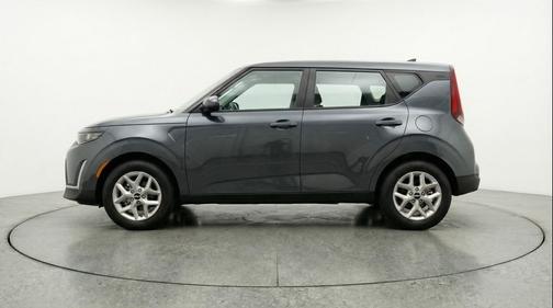 Gravity Gray 2025 Kia Soul LX